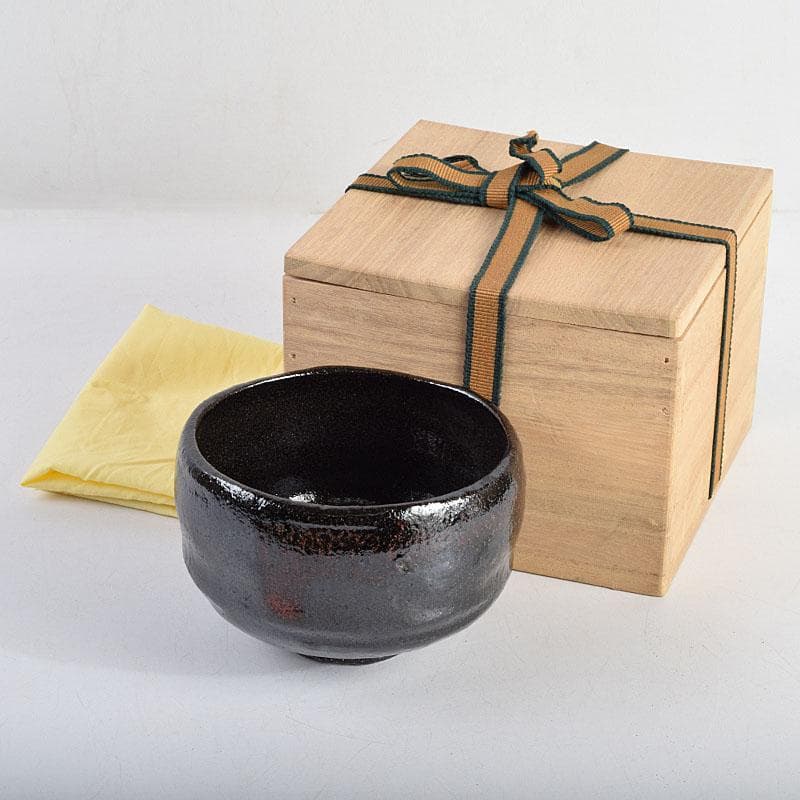 茶道具　楽吉左衛門　黒楽茶碗　時代箱付　V　R9355