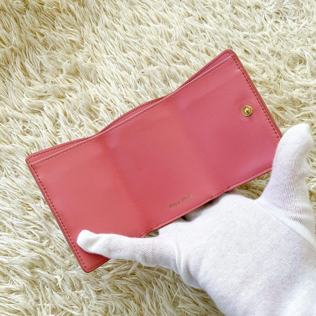 ミュウミュウ 三つ折り財布 コンパクトウォレット ピンク パターンハート 総柄