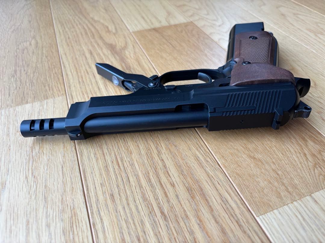 電動ガン M93R バッテリー&充電器付き