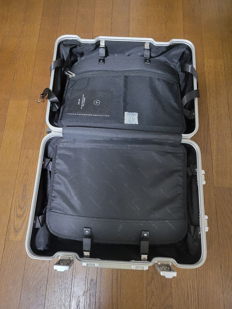 メルセデス・ベンツ シルバー キャリーケース 中古 値引き可 説明必読