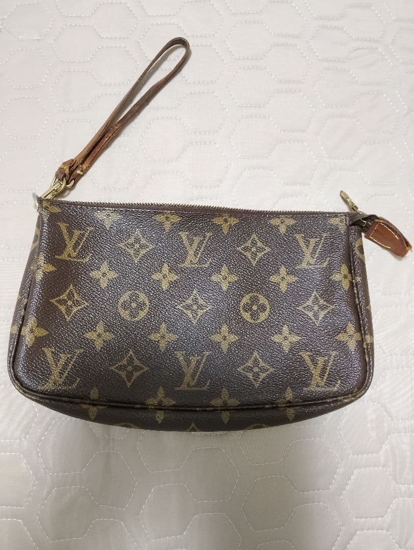 ルイヴィトン　ポルトモネトレゾール　モノグラム