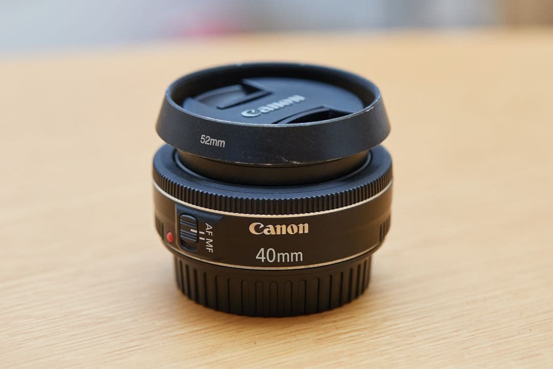 Canon EF 40mm f/2.8 STM レンズ フード付き