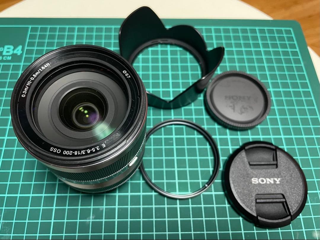 SONY E18-200mm F3.5-6.3 OSS （APS-C）