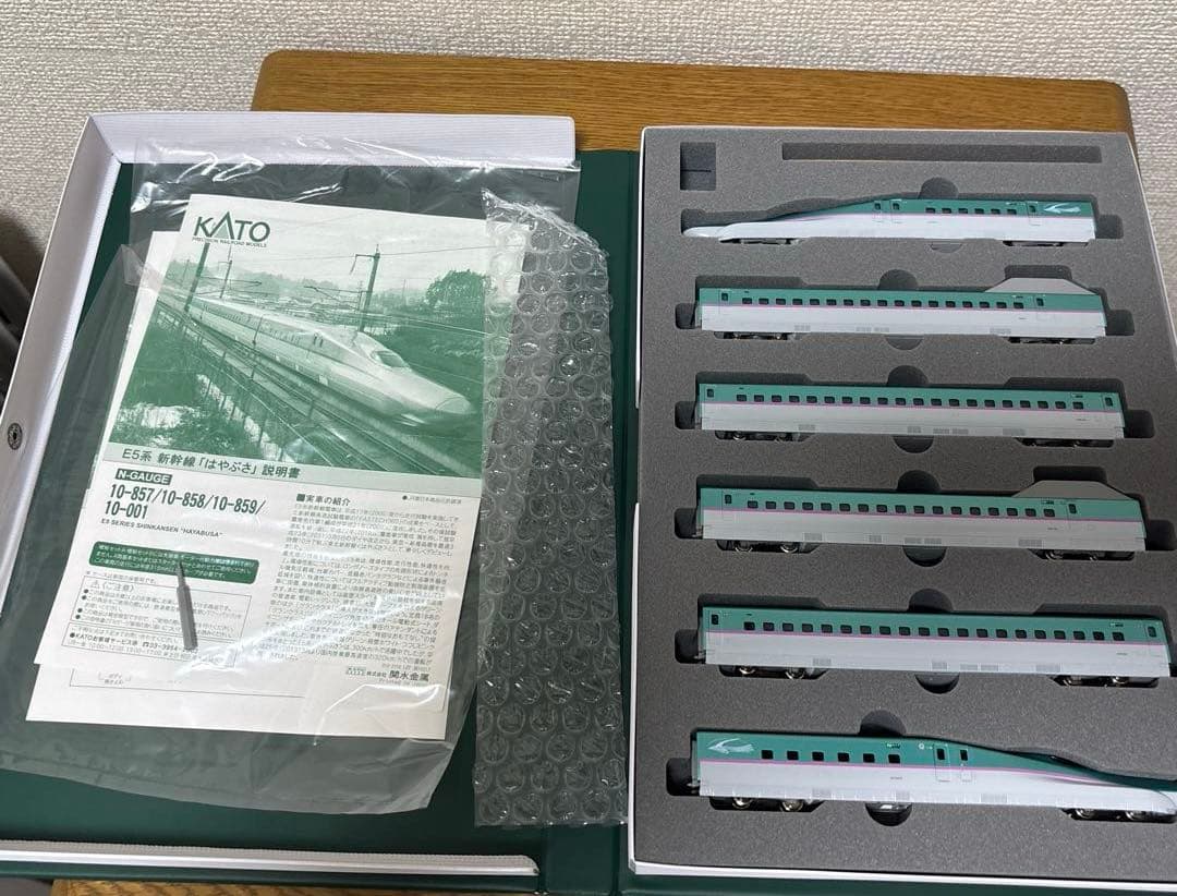 KATO Nゲージ　東北・秋田新幹線17両セット（E5系10両・E6系7両）