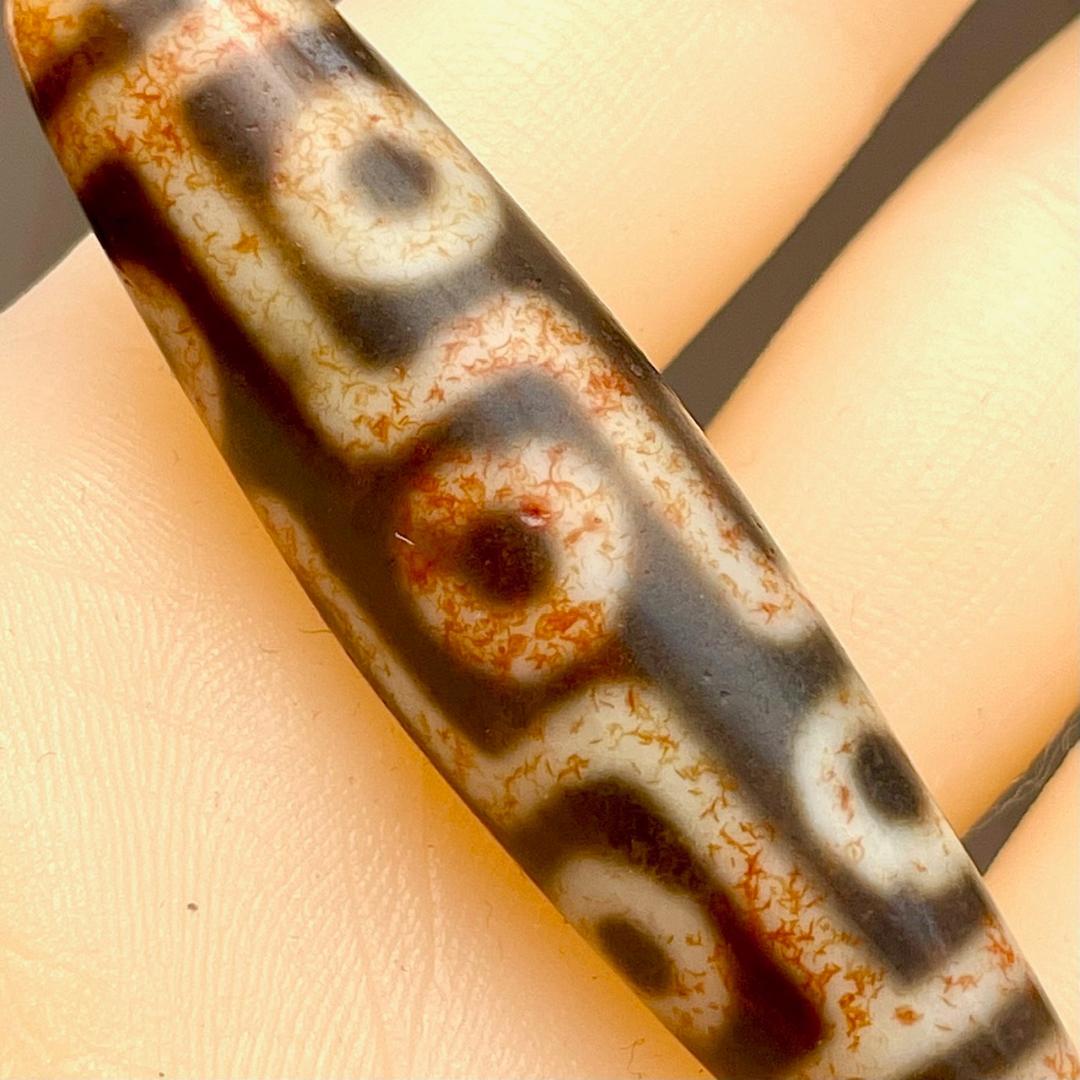 h*a様 ◆年代物◆ 九眼天珠 730 朱砂 ジービーズ 西蔵天珠 お守り 53