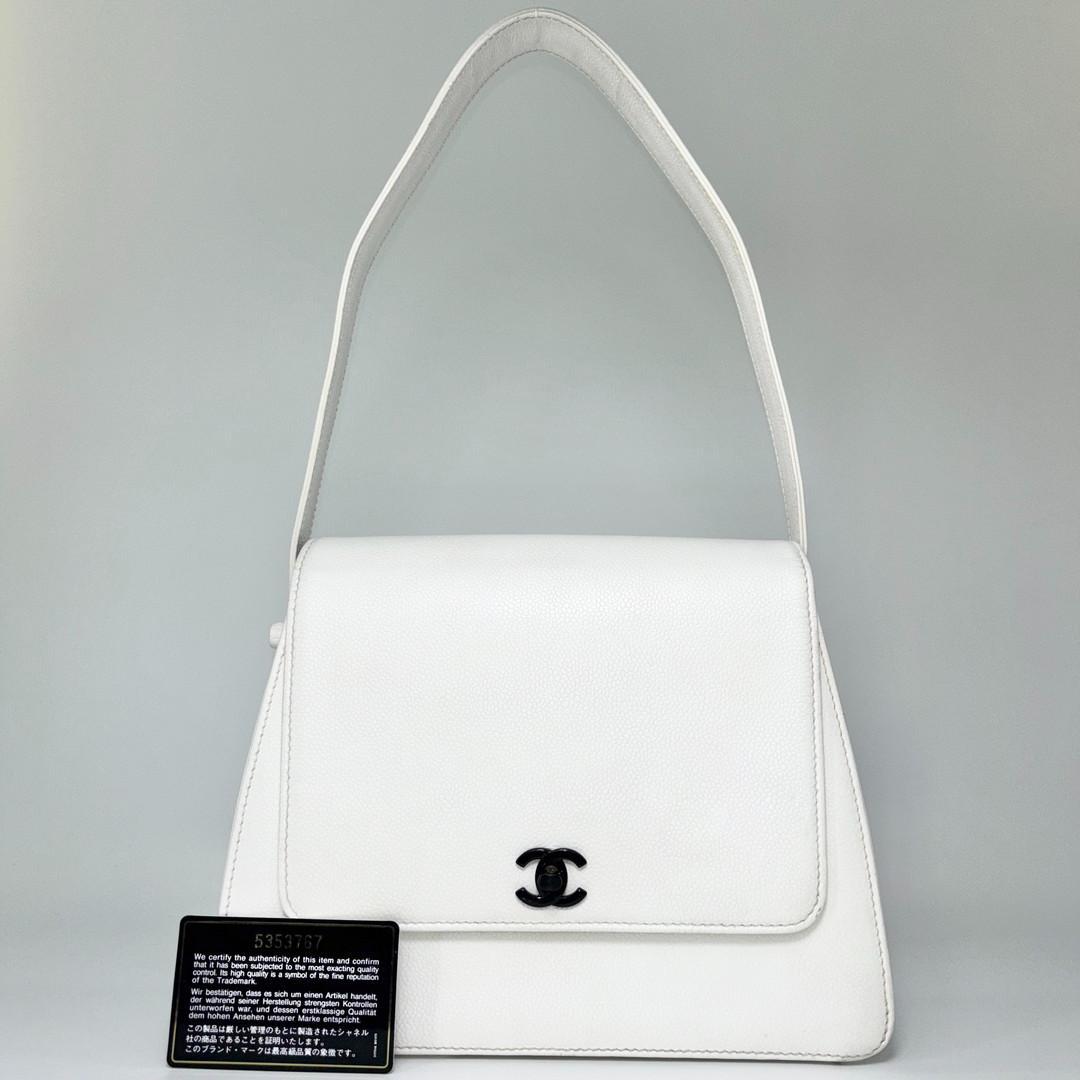 超極美品 シャネル キャビアスキン ショルダーバッグ ターンロック ホワイト