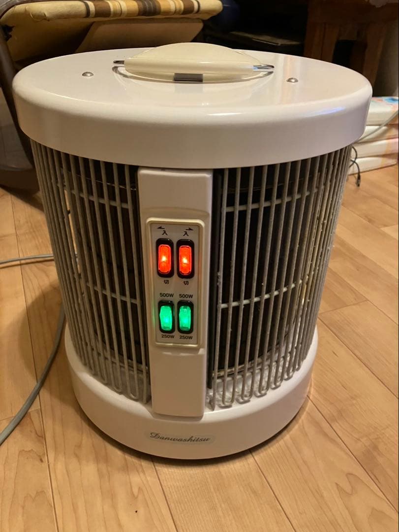 RCS 暖話室　1000型　遠赤外線輻射式パネルヒーター