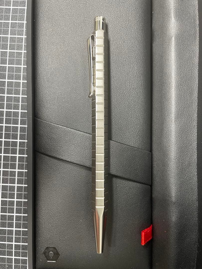 カランダッシュ　エクリドール　アベニュー　ボールペン