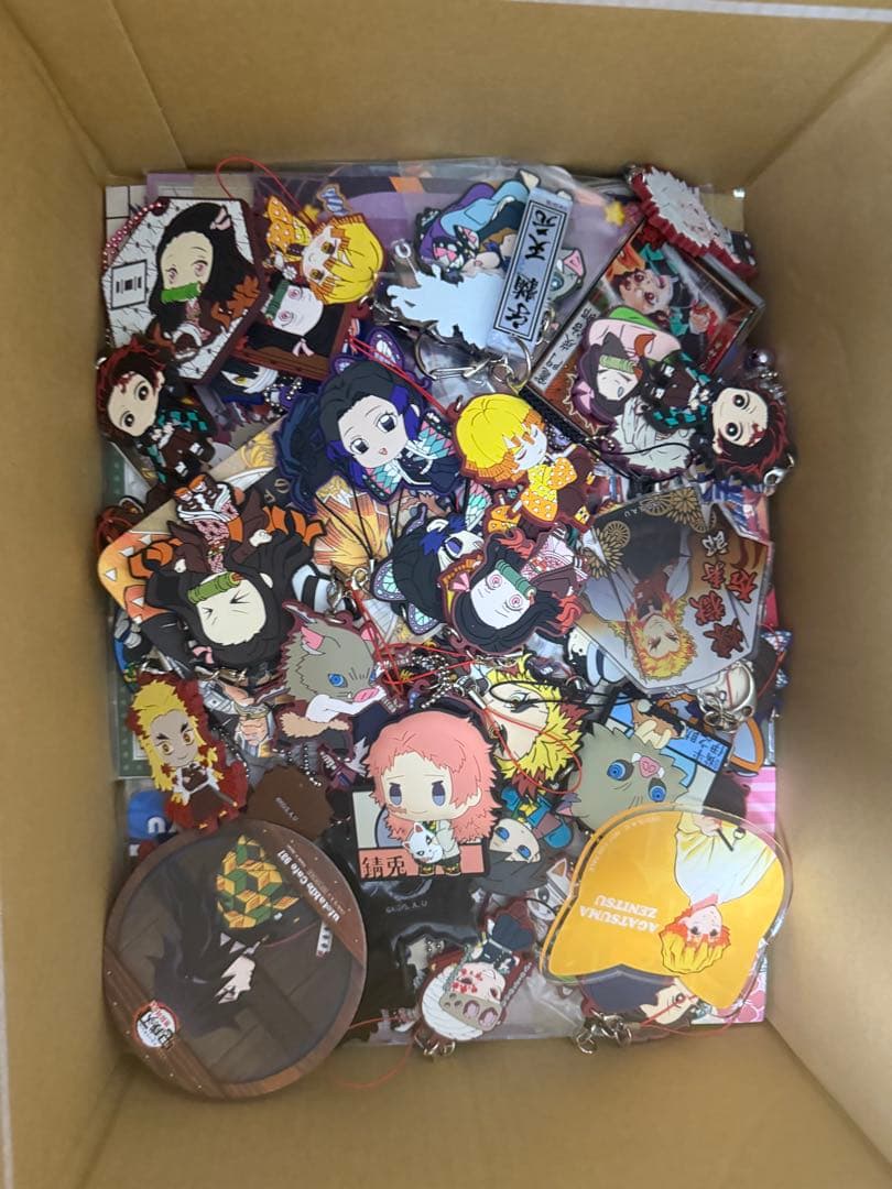 鬼滅の刃 グッズまとめ売り 500個以上