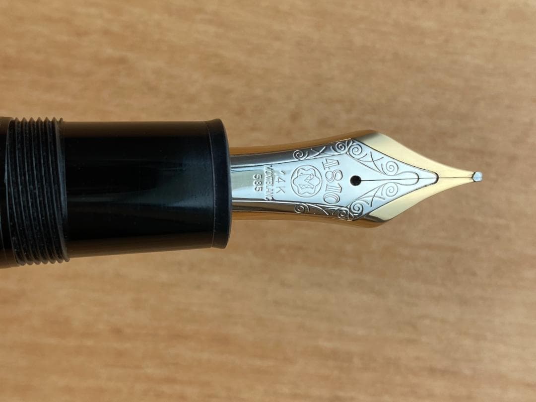 モンブラン　149 万年筆　エボナイト　マイスターシュテュック14k 中字　欠け