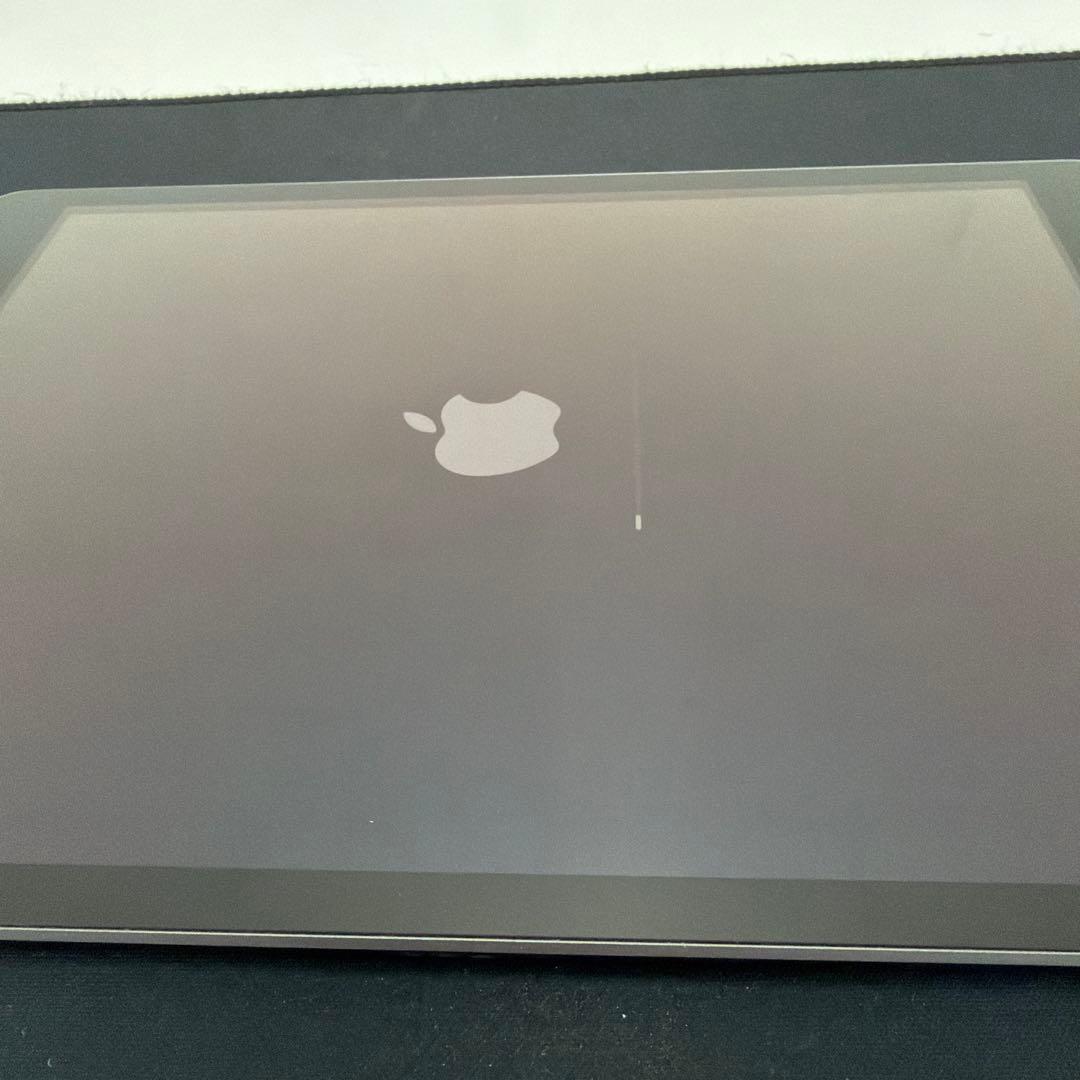 ipad 本体　8世代　32GB セルラー