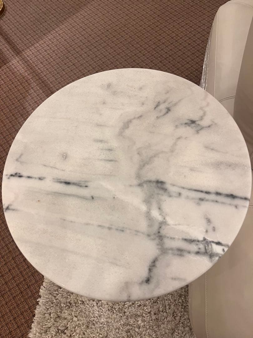 大理石テーブル　ホワイト