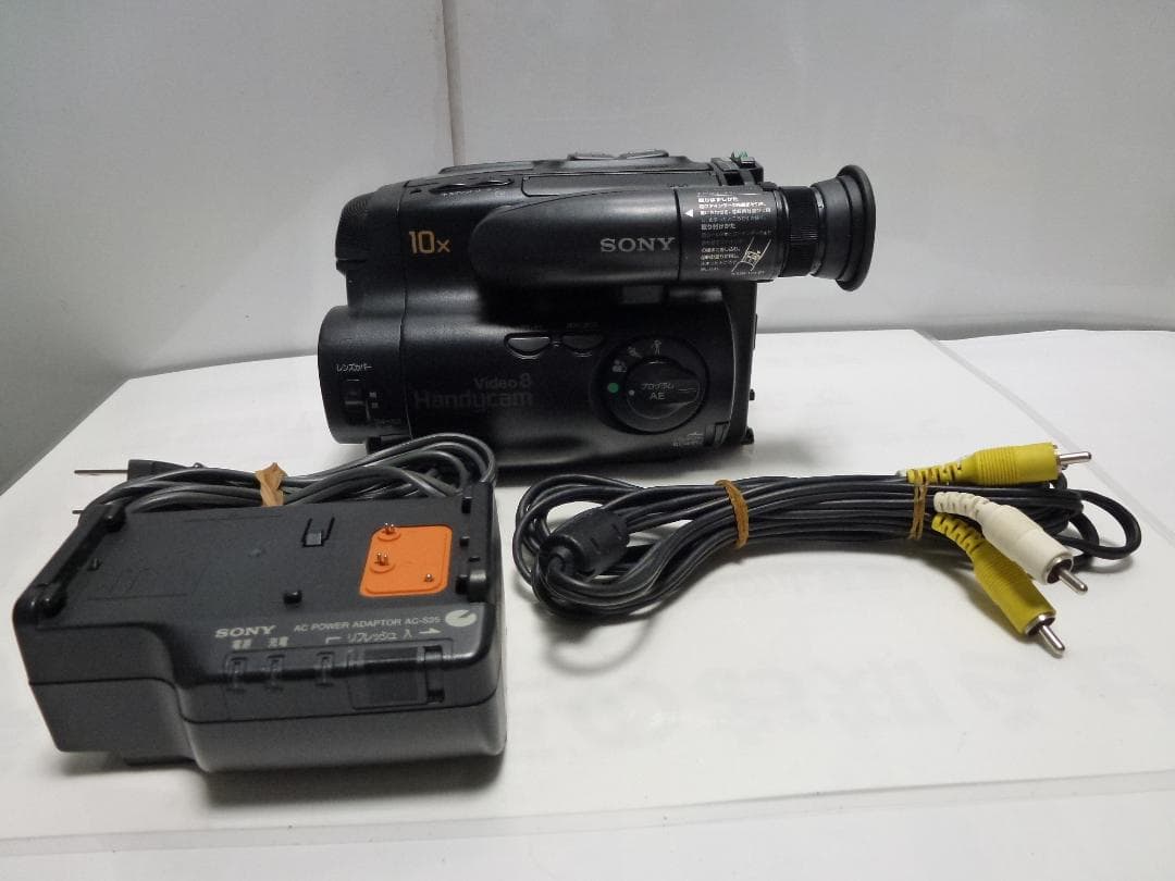 希少　大人気　動作品　SONY　CCD-TR212　ビデオカメラ　8mmテープ