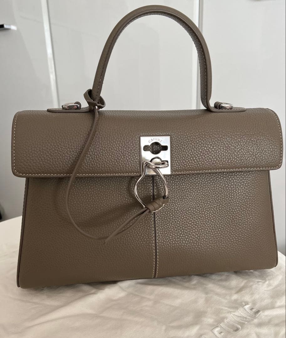 柿ピー様♡CAFUNE ブラウンレザー ショルダーバッグ