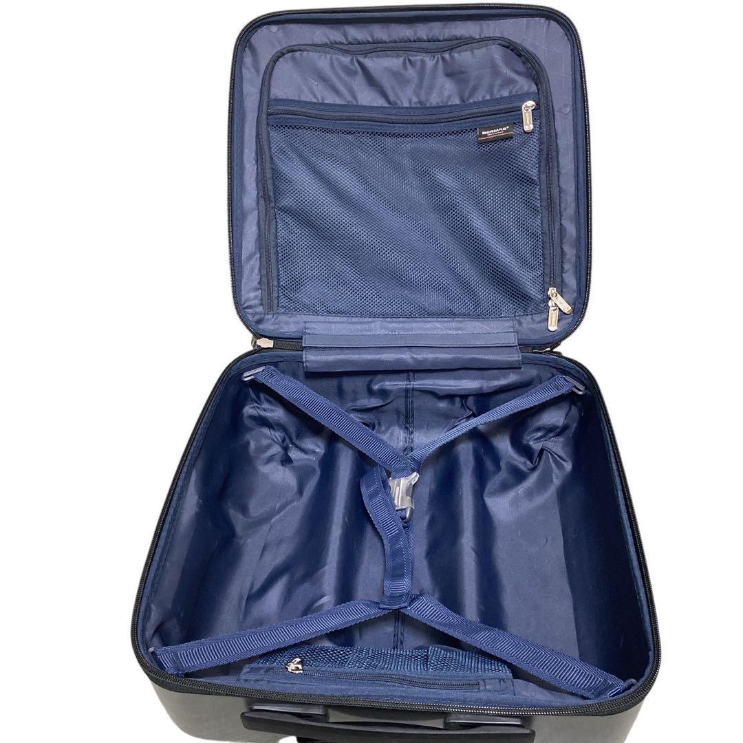 BERMAS INTER CITY フロントオープンスクエア4輪33L 39cm