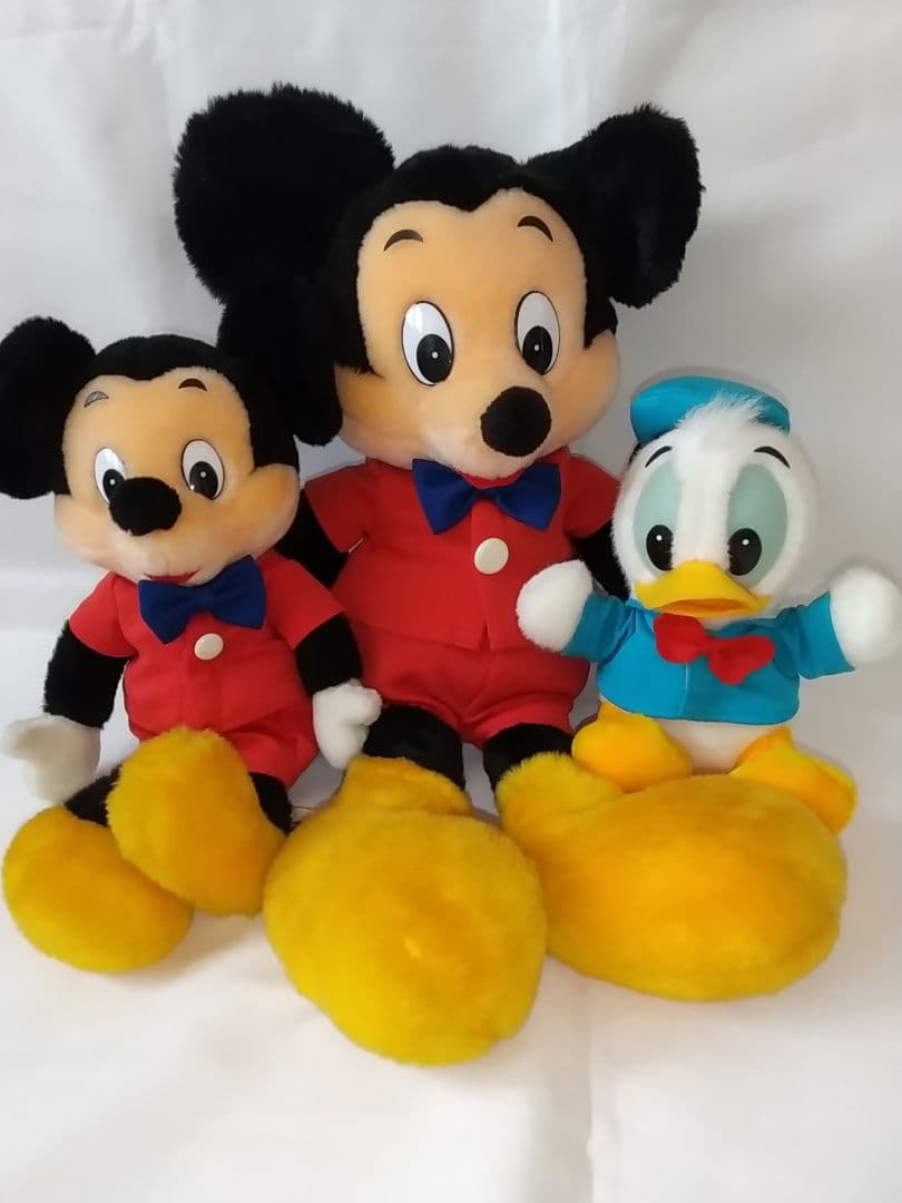 ミッキーマウスぬいぐるみ