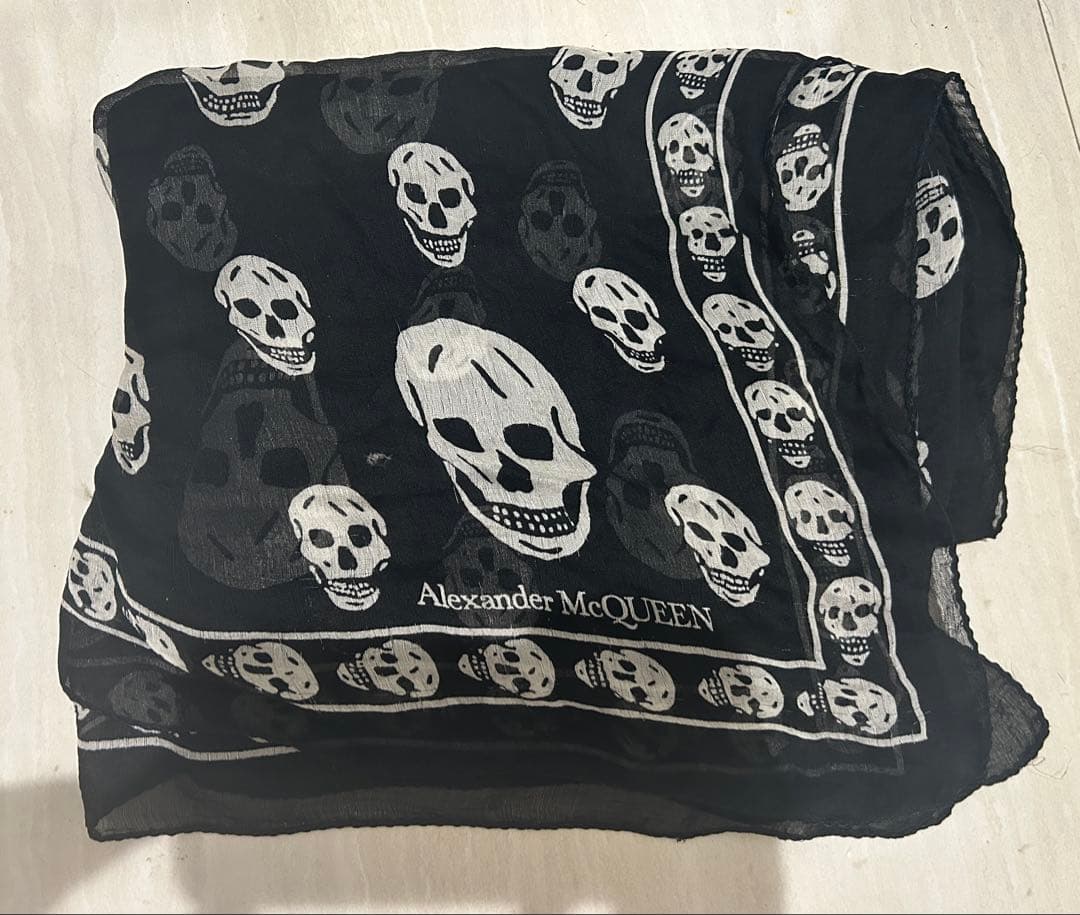 Alexander McQueen Classic Skull スカーフ