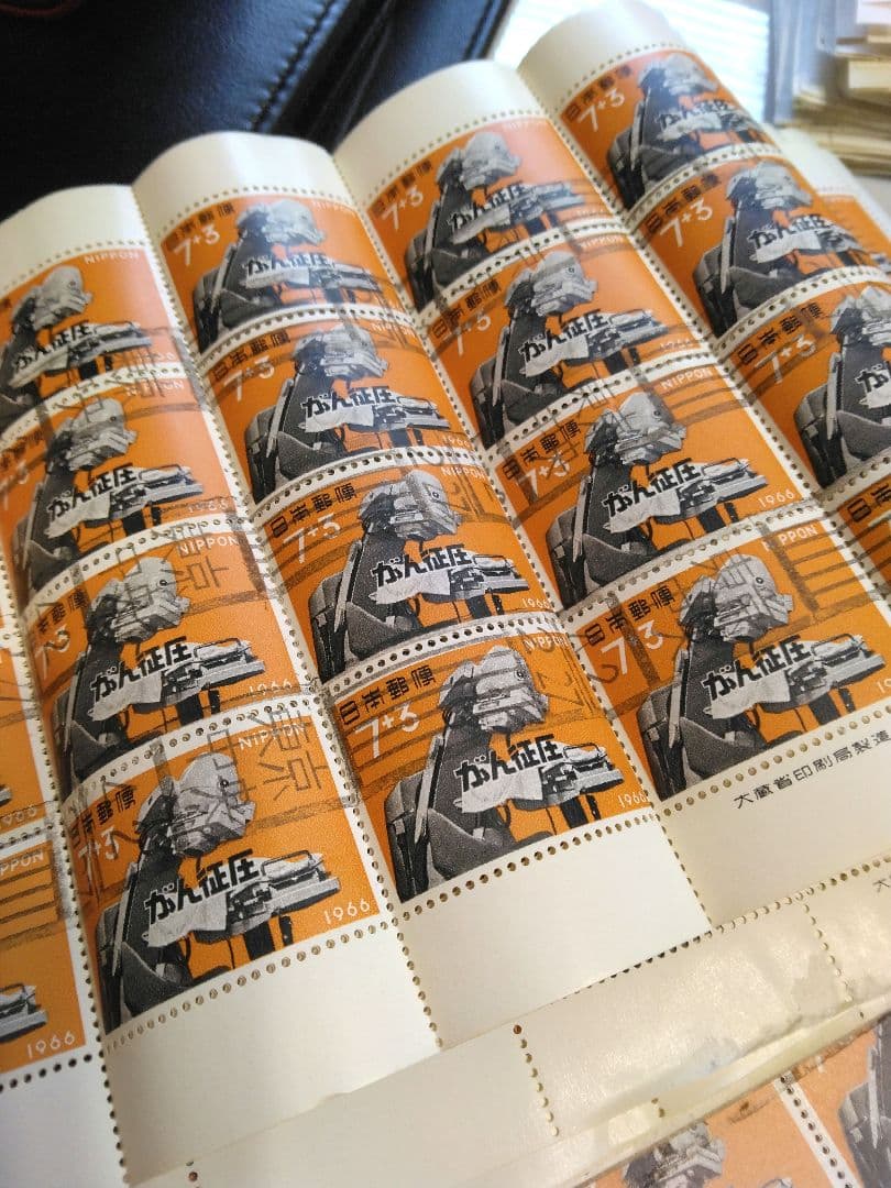 使用済み切手 ２万枚以上あり 丹頂鶴 がん征圧 赤べこ 能面 弥勒菩薩 昭和