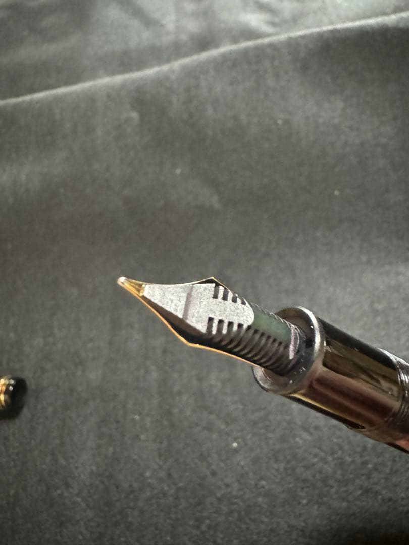 『書き味最高』超お勧め　美しいモンブラン万年筆マイスターシュテック146