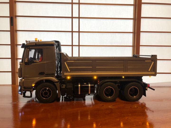 タミヤ 1/14 ベンツ アロクス3348 ダンプトラック