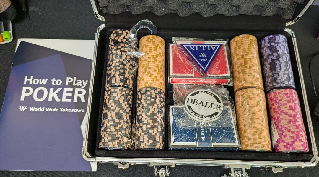 チップ1つのみ開封　世界のヨコサワ ポーカーセット