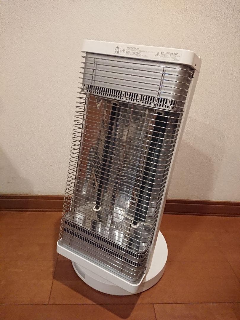 動確◎ DAIKIN ダイキン 遠赤外線暖房機 セラムヒートERFT11VS-W