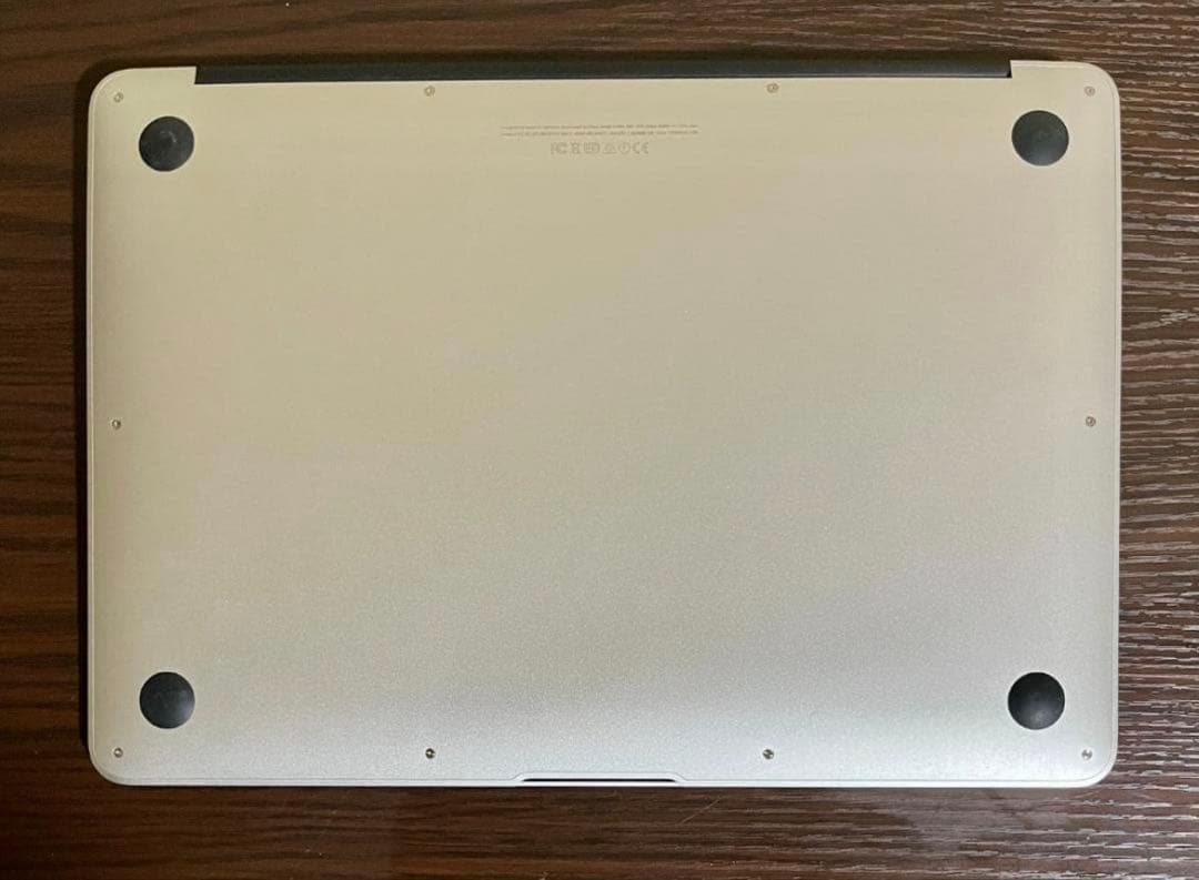 Macbook Air 2017 - 高速、i5、8GB、256GB