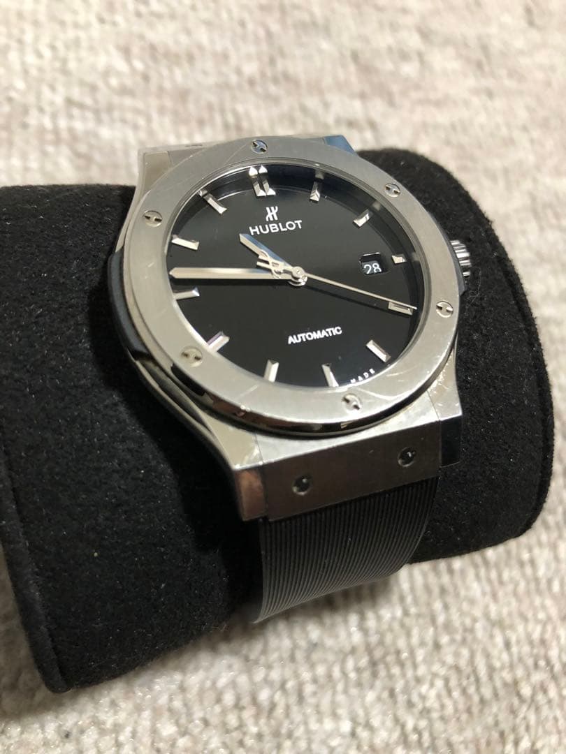 HUBLOT クラシックフュージョン チタニウムブラックシャイニー 日本限定
