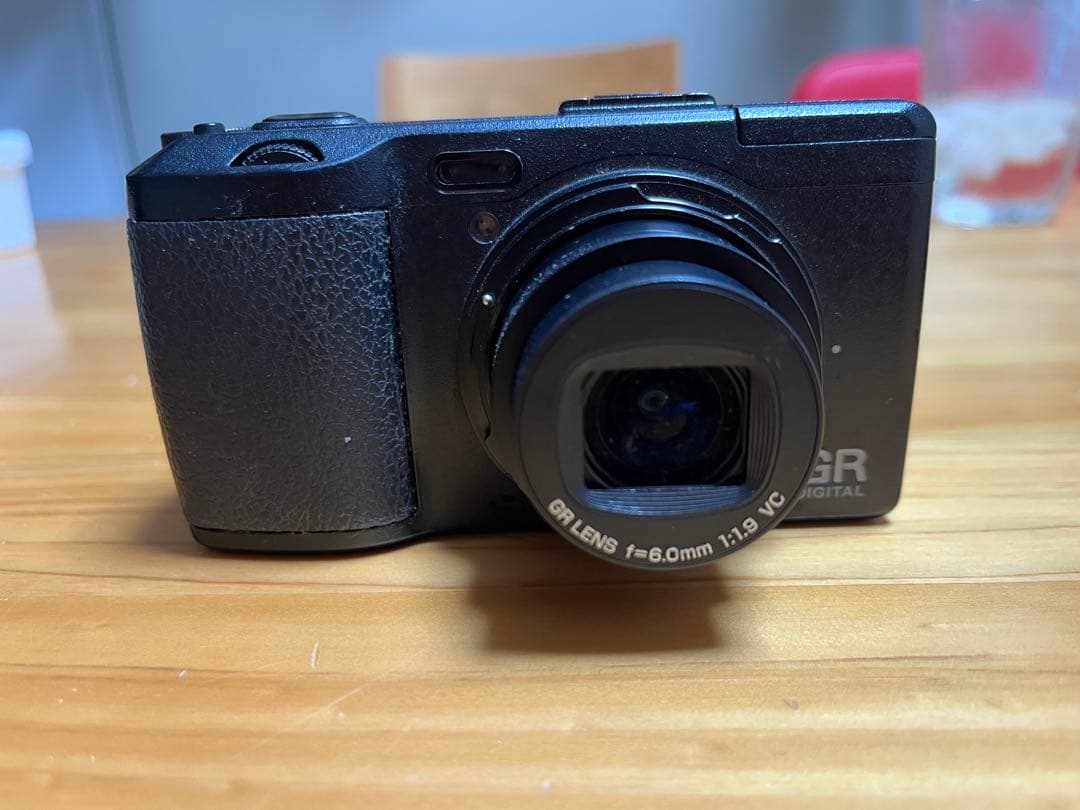 【中古品】RICOH GR DIGITAL IV （箱付き）ショット数5200回