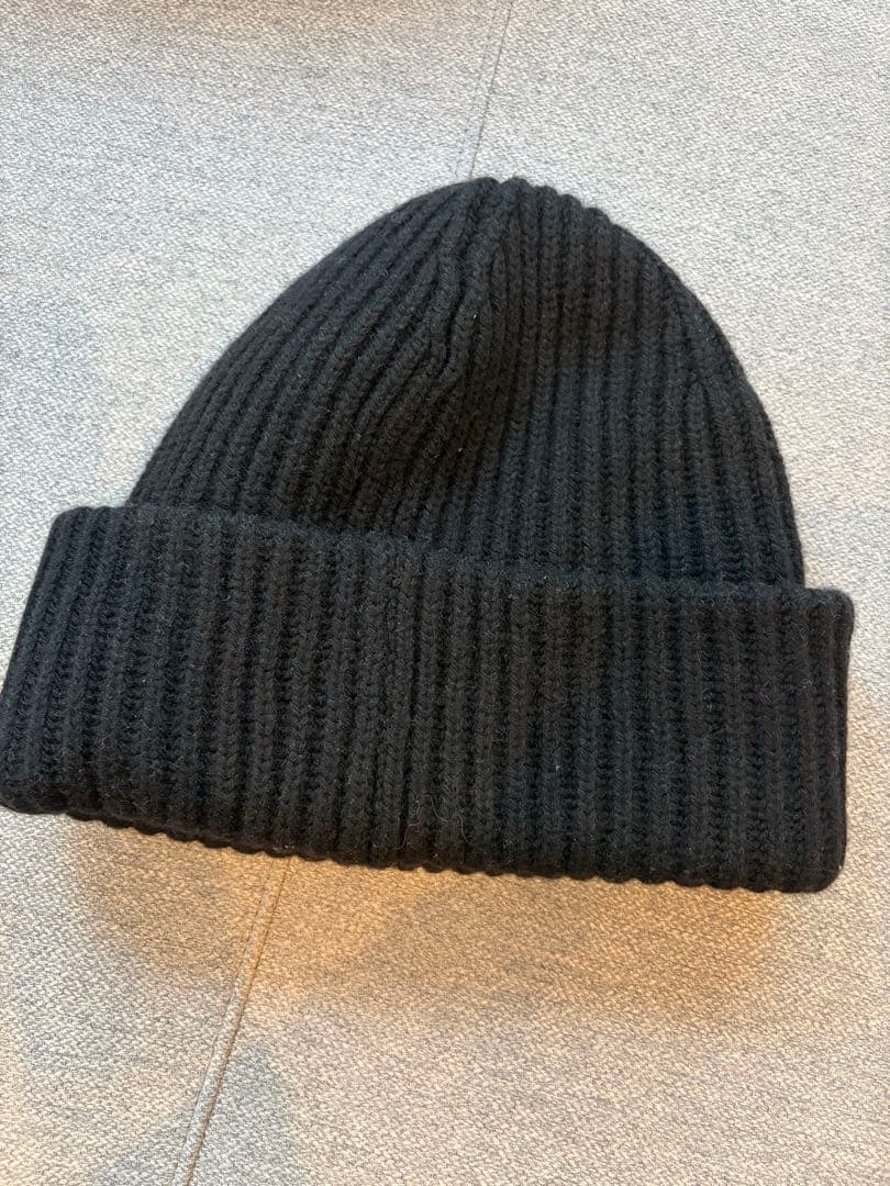 GANNI 黒 ニット帽　ビーニー　一回着用のみ美品