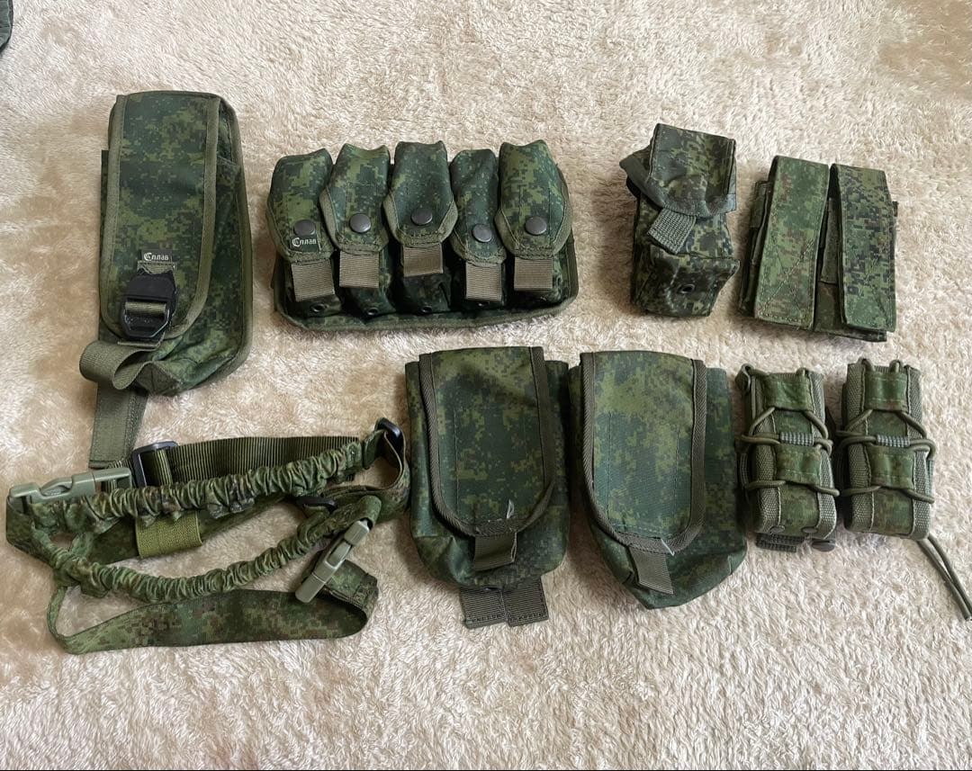 ロシア製実物　デジフロ　ポーチ8点➕スリング　ロシア軍