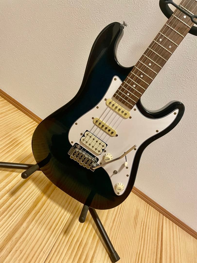 Rayfield / Stratocaster RST-320 ギター