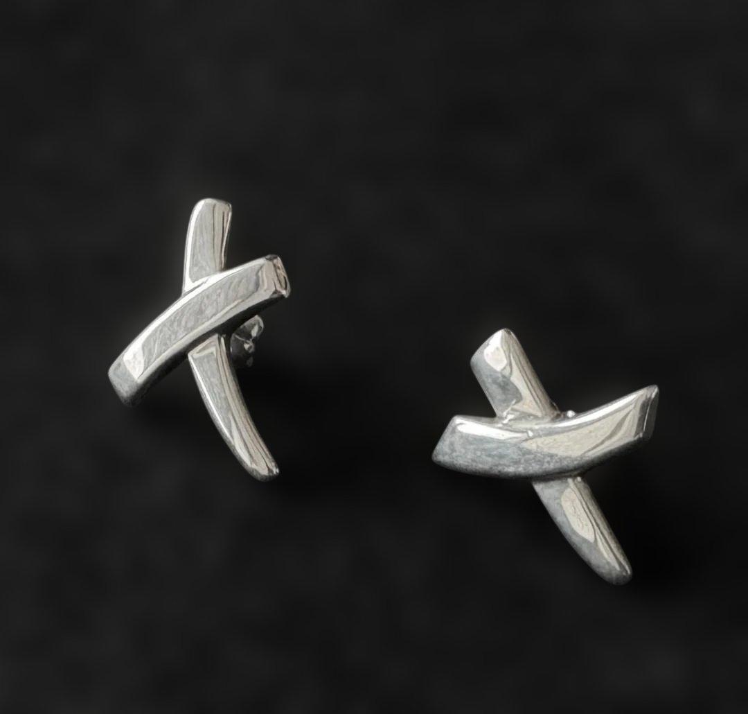 Tiffany & Co.ティファニー　シルバー　キス　クロスピアス　美品