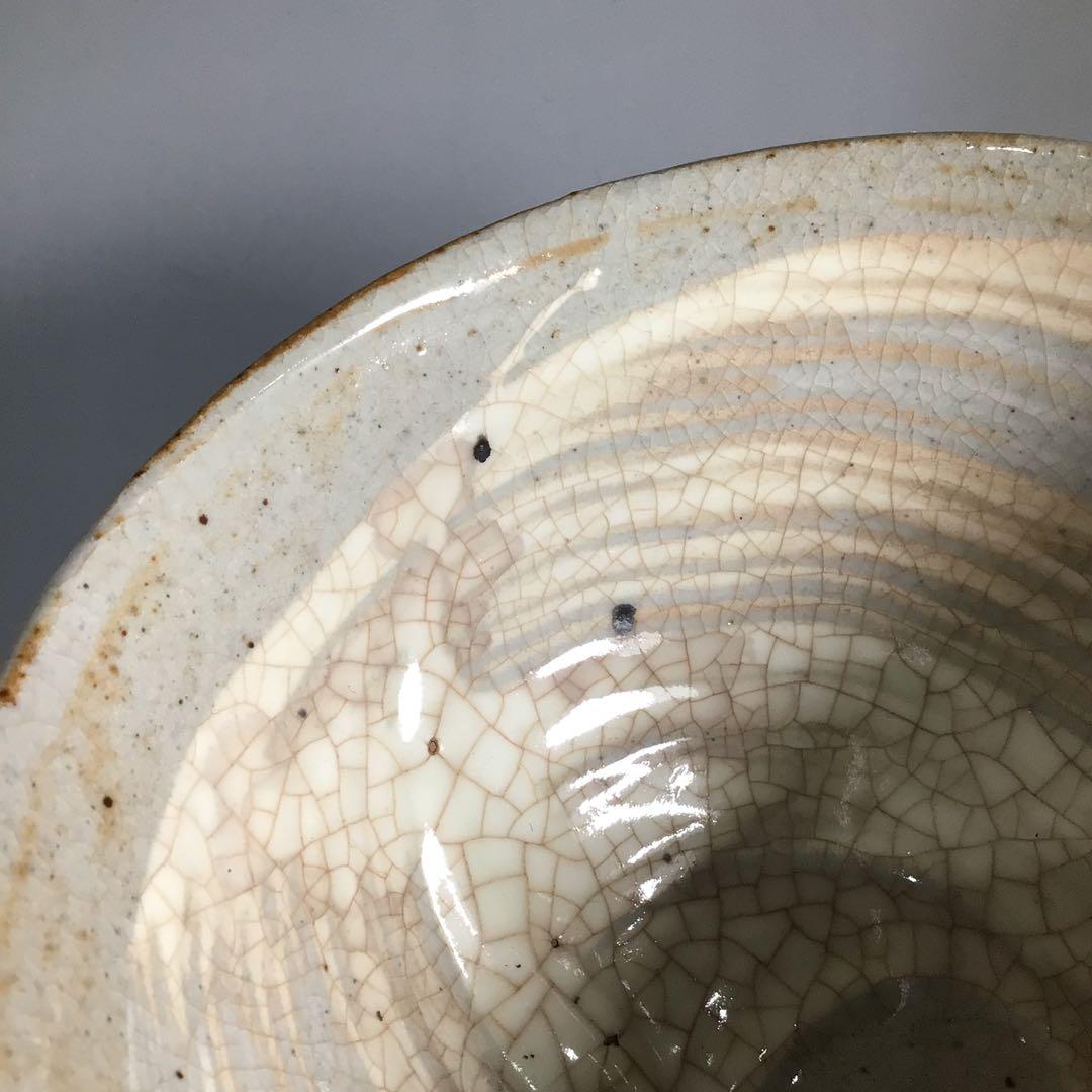 Ｎ５８　茶碗　『山田健吉造』『表千家　堀内宗完　箱書』『彫刷毛目茶碗』　共箱