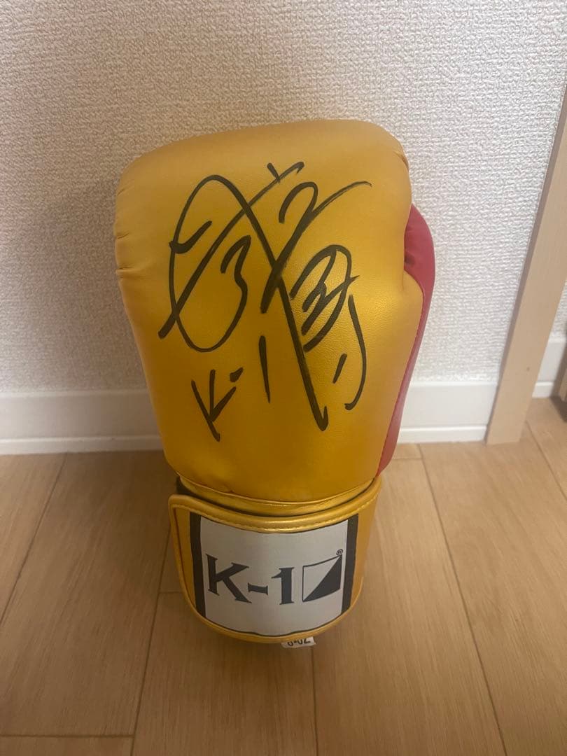 K-1 武尊サイン入り グローブ片方