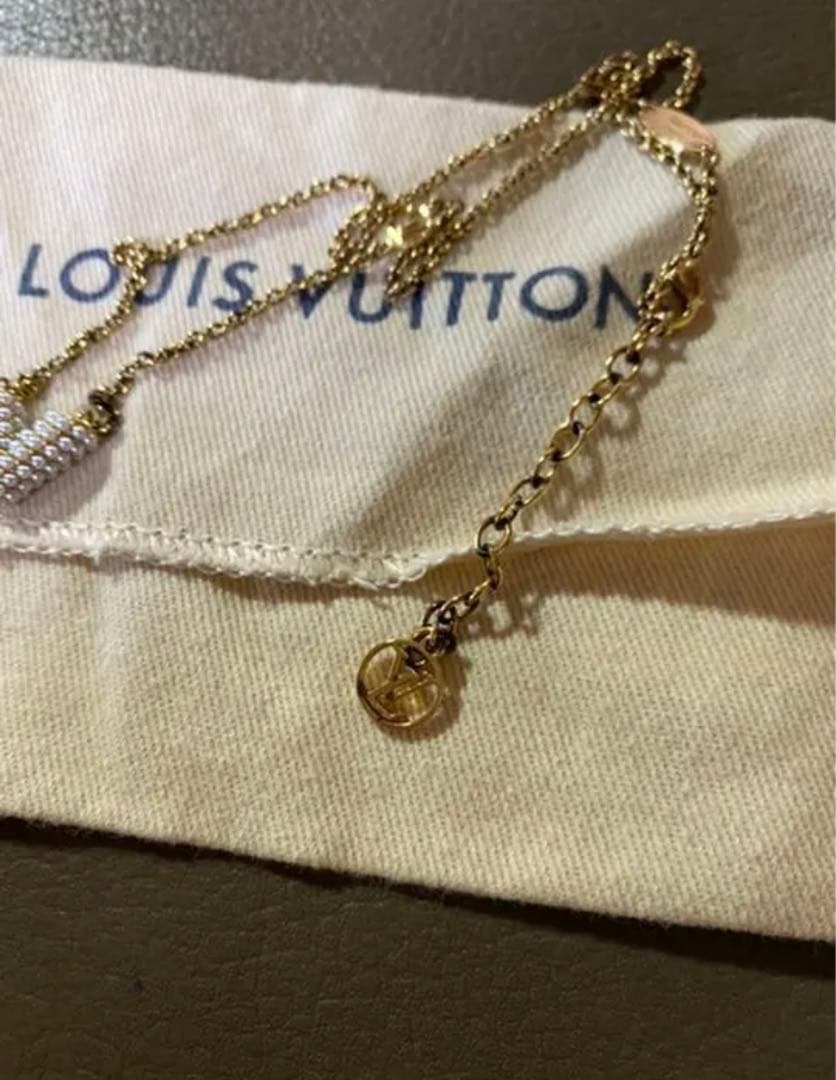 ルイヴィトン　エセンシャルV ネックレス　ゴールド　パール　限定