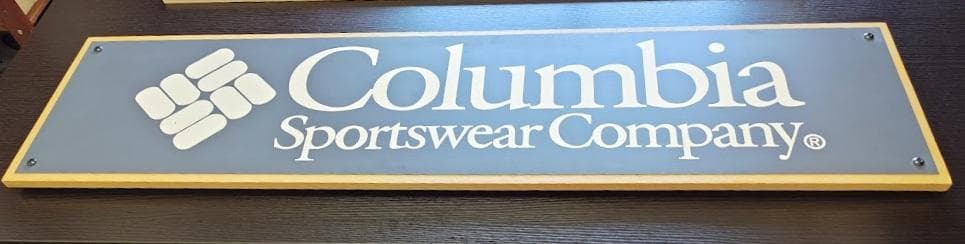 Columbia Sportswear コロンビア 木製看板　「激レア」