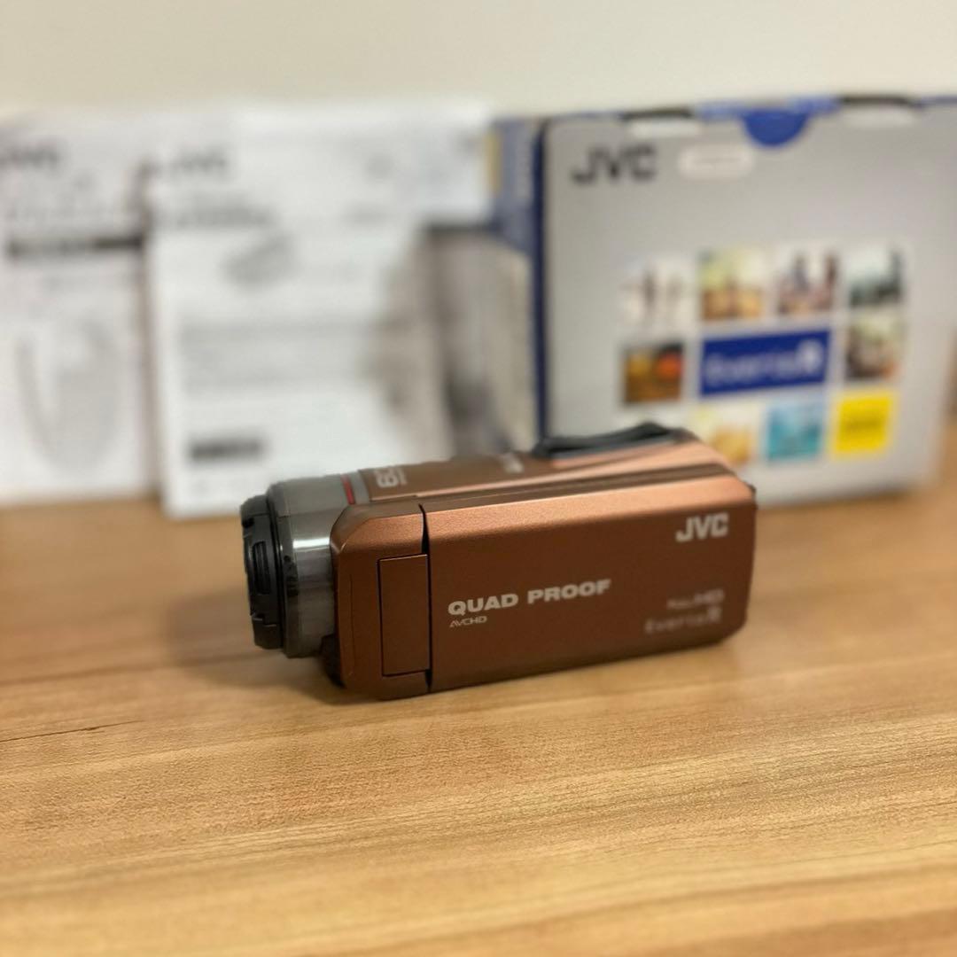 jvc ビデオカメラ　gz-r400-t