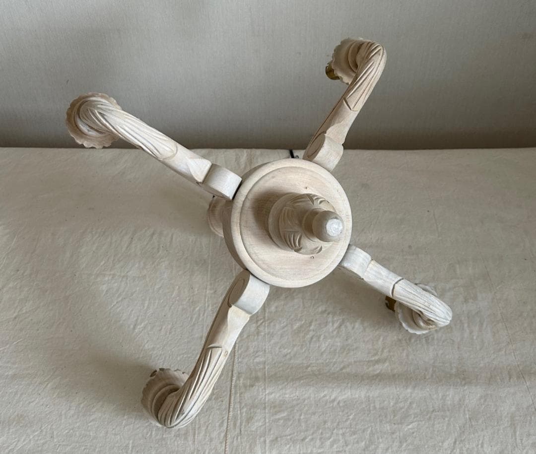 フランスアンティーク　木製シャンデリア　４灯　シャビー　店舗什器