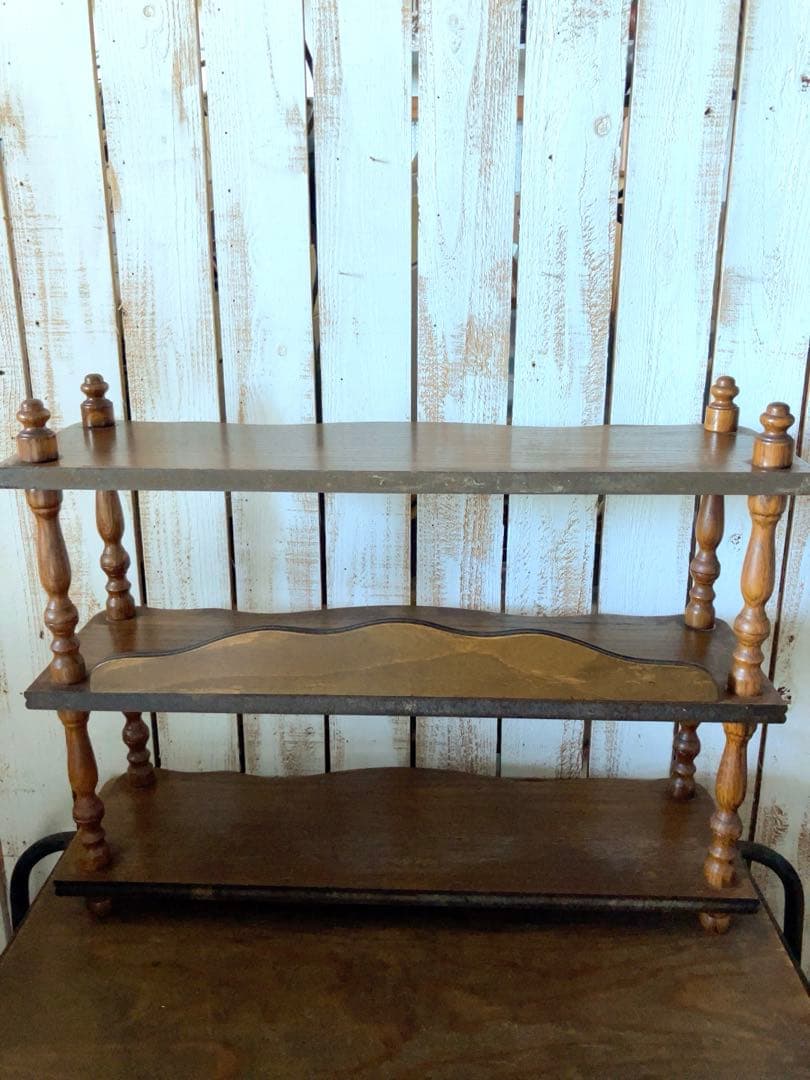 英国　ヴィンテージ　イギリス　三段　飾り棚