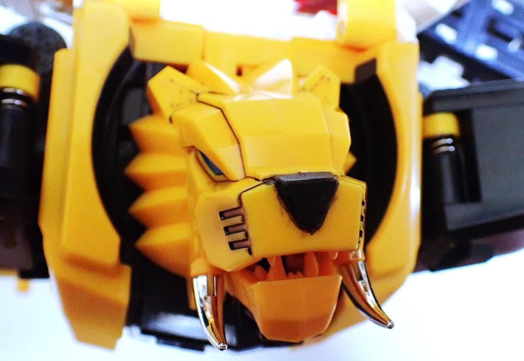 ち*ん様 中古 マスターピース ビクトリーセイバー(スターセイバー&シンバ）