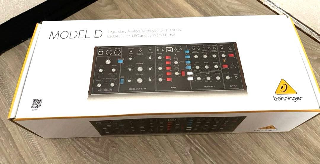 Behringer MODEL D ベリンガー アナログシンセサイザー