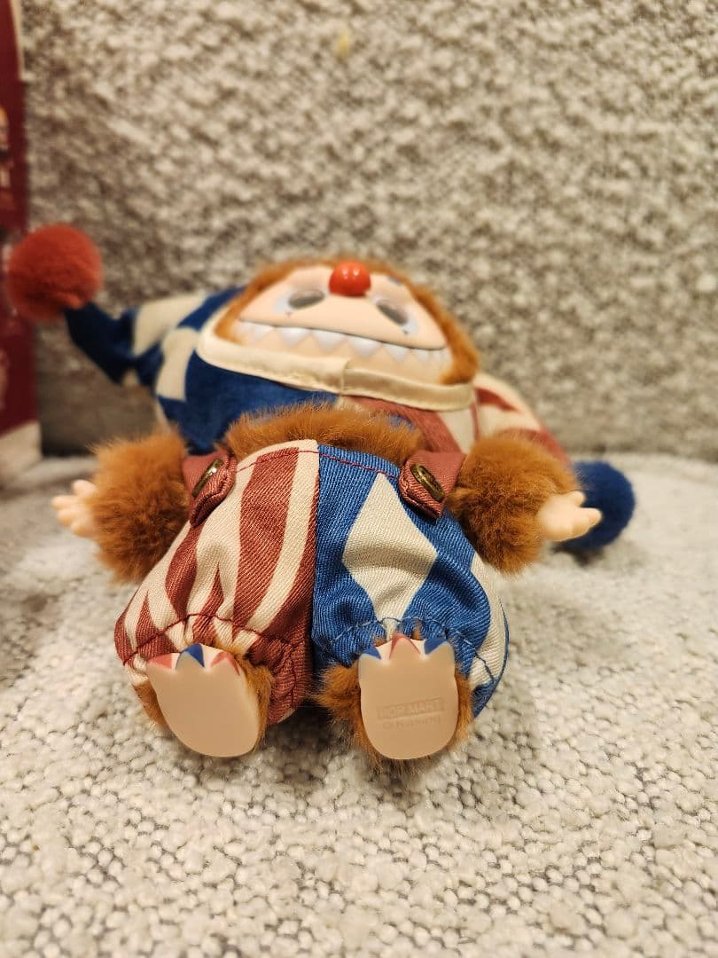 キーホルダー・アクリルキーホルダー POPMART Why So Serious Juggling Clown