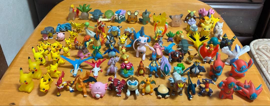 ⭐️人気アイテム⭐️ポケモンキッズ　モンコレ　まとめ売り　70体以上　クリア版付き