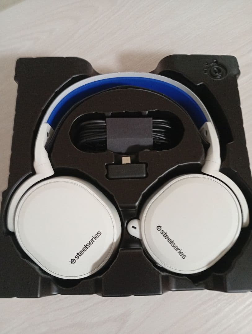 【ほぼ新品】SteelSeries Arctis 7P+ ワイヤレスヘッドセット