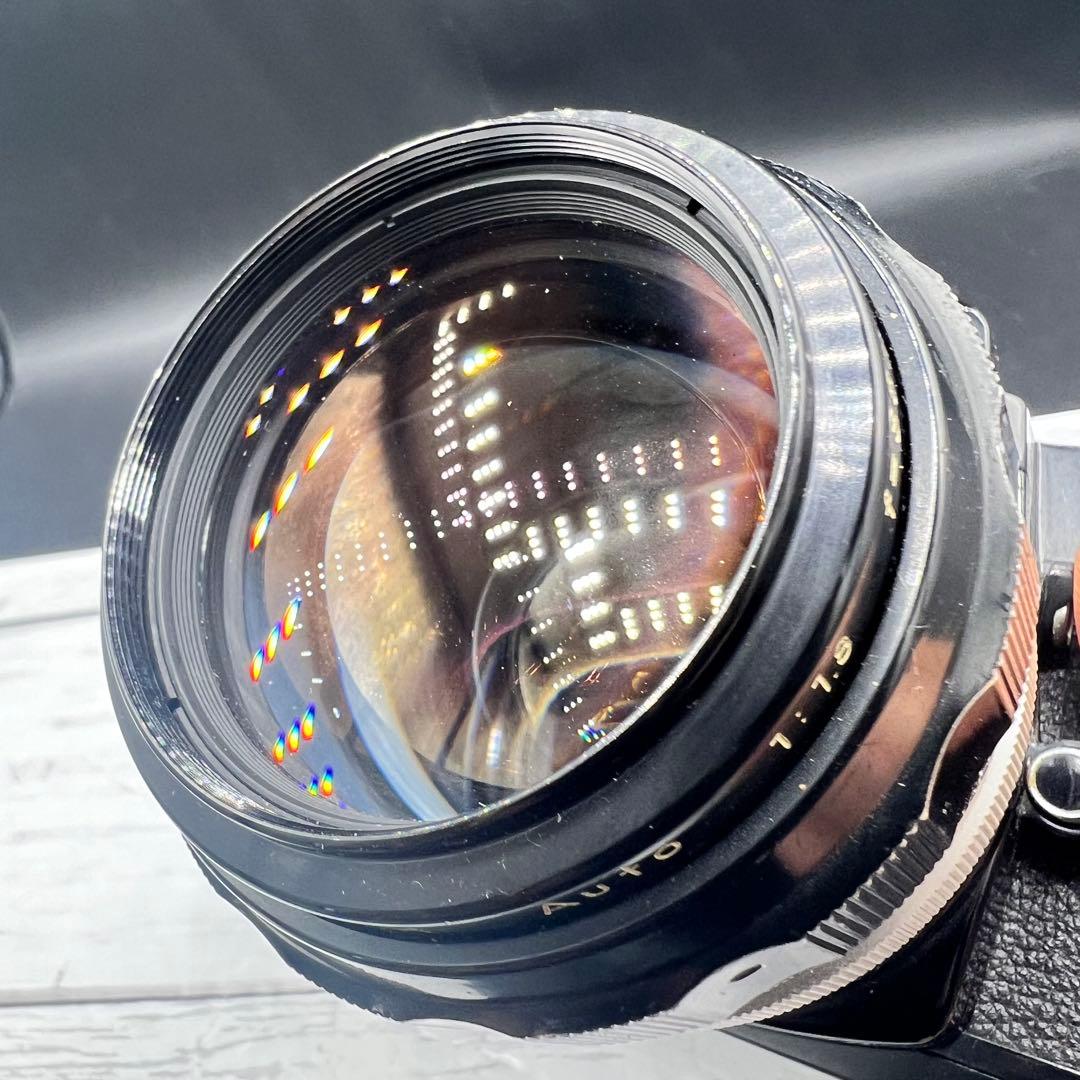 Nikon NIKKOR-H Auto 85mm f/1.8 ＋Nikomat