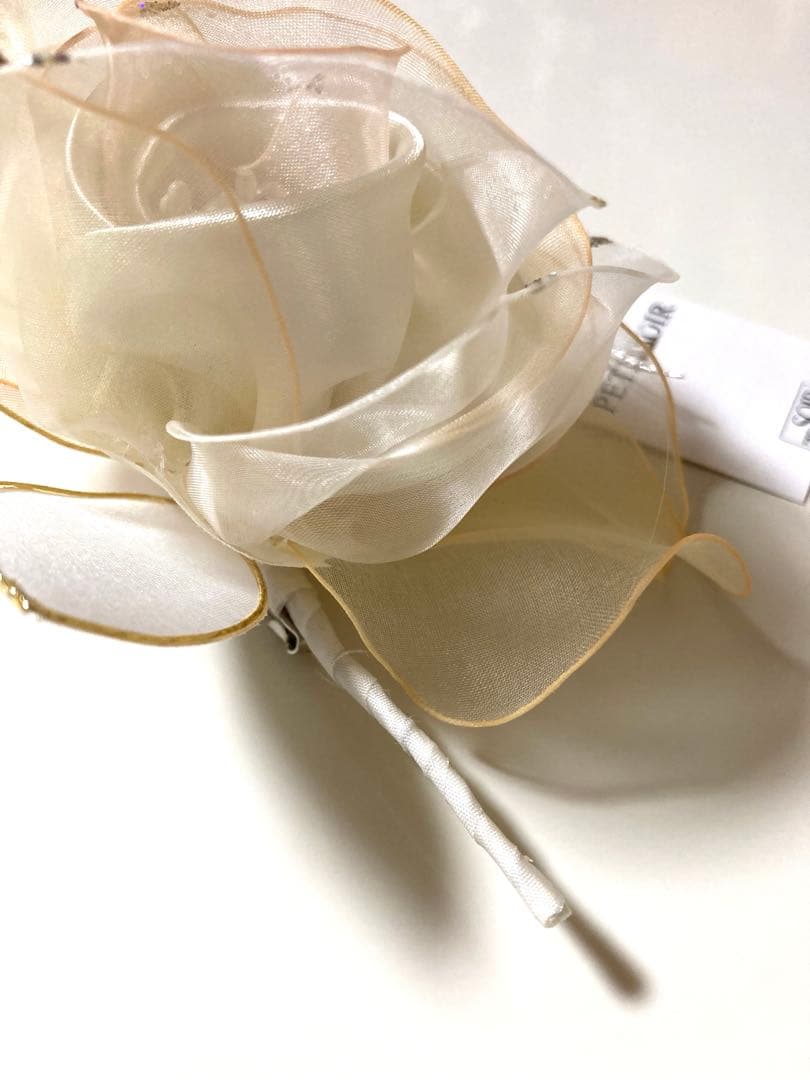 東京ソワール　PETITSOIR コサージュ ブローチ　オフホワイト　新品未使用