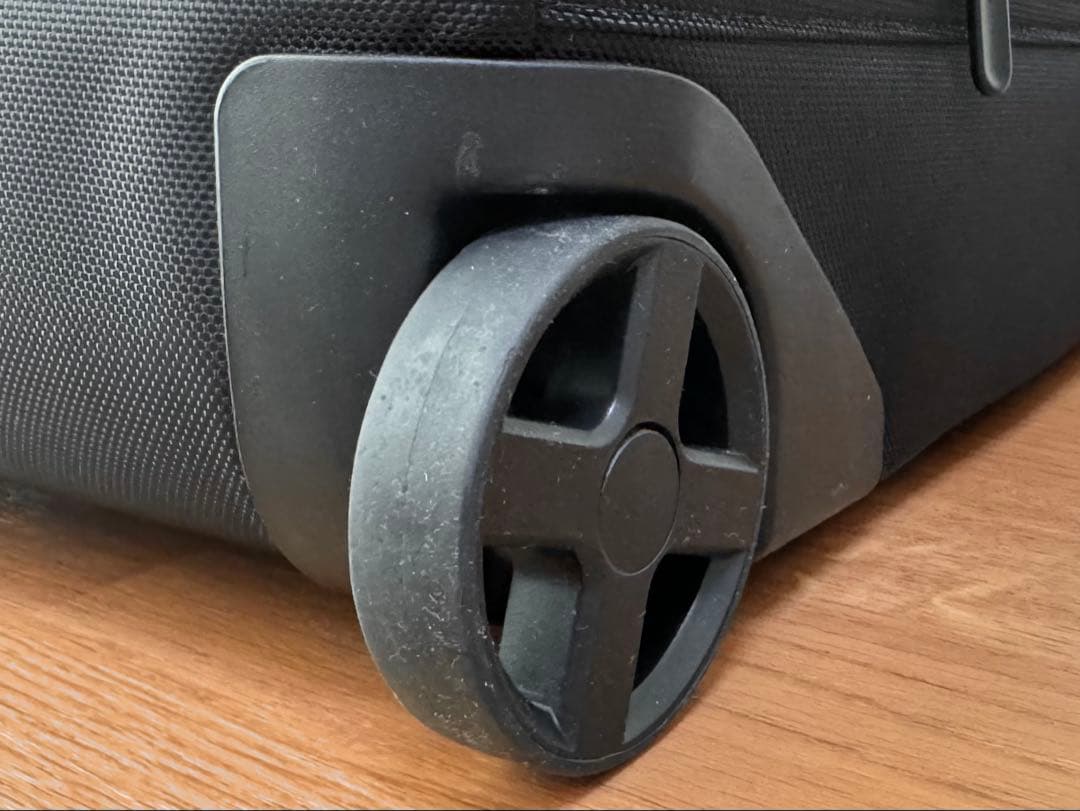 ヴィクトリノックス ブラック ビジネスキャリーケース 拡張可能 伸縮式ハンドル