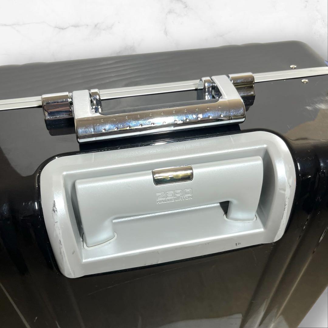 ZERO Halliburton キャリーケース　TSAロック　大容量