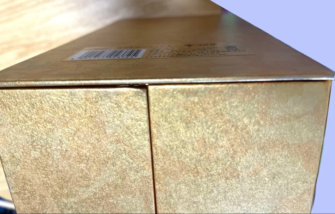 の*た様 超希少‼︎サントリーウイスキー 響30年 金色の観音開きの空き箱